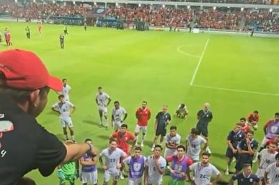 CĐV Indonesia nổi giận sau khi đội nhà bị loại khỏi ASEAN Cup