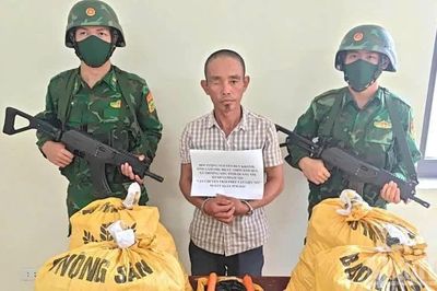 Quảng Trị: Bắt đối tượng vận chuyển, tàng trữ hơn 135kg vật liệu nổ và nhiều mìn tự chế