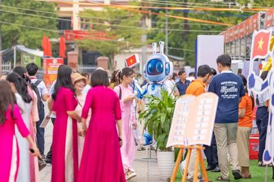 Đà Nẵng: Khai mạc Ngày hội Mùa hè số Hòa Khánh 2026 - Hướng tới nền hành chính phục vụ nhân dân