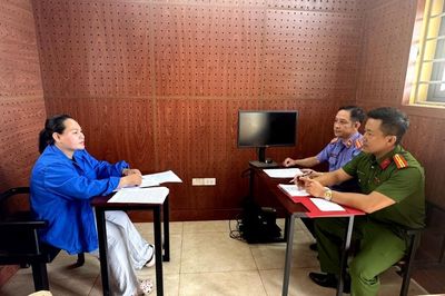 Xộ khám vì lừa đảo 'chạy án'