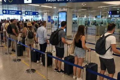 Tây Ban Nha áp dụng kiểm soát biên giới với người đến từ Italy