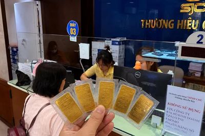 Sáng 8-8: Giá vàng đảo chiều tăng vọt