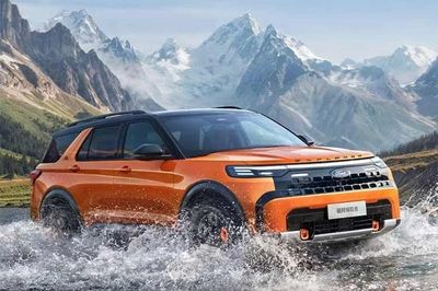 [GALLERY] Ford Explorer 2027 nâng cấp mạnh tay - thêm ba màn hình tiêu chuẩn