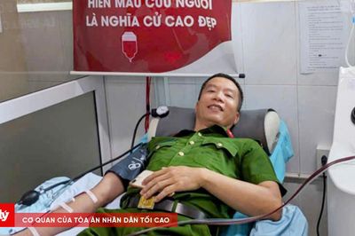 Thiếu tá Công an hiến tiểu cầu cứu sản phụ nguy kịch