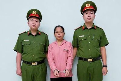 Bắt khẩn cấp bảo mẫu bạo hành trẻ tại cơ sở mầm non ở TPHCM