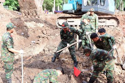Phát hiện thêm 18 hài cốt liệt sĩ tại công viên Lê Thị Riêng