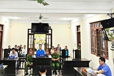 Không trả lại tiền nhận chuyển khoản nhầm, lĩnh án 12 tháng tù