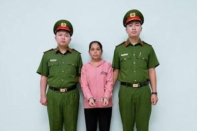 Bắt khẩn cấp bảo mẫu 'bạo hành trẻ em' tại Trường Mầm non Lá Xanh
