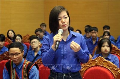 Lắng nghe ý kiến của tuổi trẻ về phát triển khoa học công nghệ, giáo dục