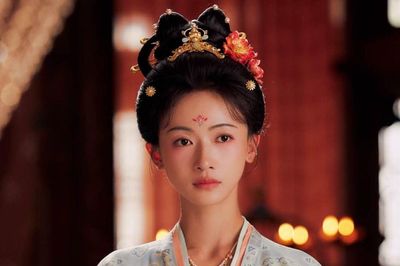 Ngô Cẩn Ngôn tái hiện khí chất Ngụy Anh Lạc năm nào