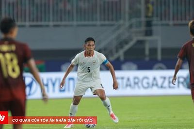 Rizky Ridho xin lỗi người hâm mộ sau khi Indonesia bị loại khỏi ASEAN Cup 2026