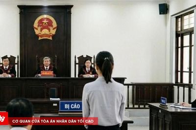 Phút yếu lòng của những người cô đơn