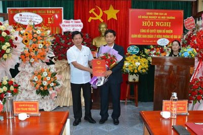 Trao quyết định bổ nhiệm Giám đốc Ban Quản lý rừng phòng hộ Gia Lai