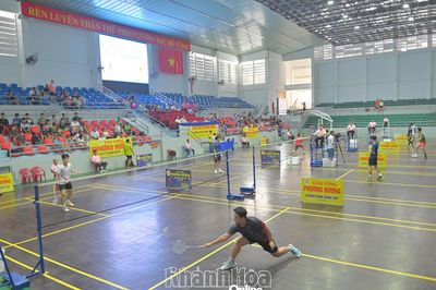 519 vận động viên tranh tài Giải Cầu lông các nhóm tuổi Đại hội Thể dục thể thao tỉnh Khánh Hòa