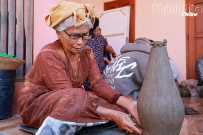 Rà soát hồ sơ đề nghị xét tặng danh hiệu Nghệ nhân Nhân dân, Nghệ nhân Ưu tú
