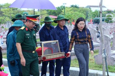 Hà Tĩnh hoàn thành lấy mẫu các phần mộ liệt sĩ chưa xác định thông tin