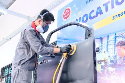 Nghề sơn ô tô sẵn sàng cho Kỳ thi Kỹ năng nghề thế giới
