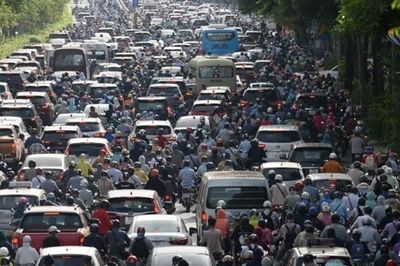 Ngã tư Nguyễn Văn Cừ – Nguyễn Sơn tiềm ẩn nhiều nguy cơ TNGT