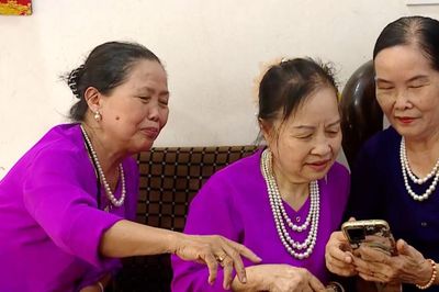 Xóa khoảng cách công nghệ cho người cao tuổi