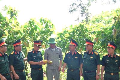 Lồng ghép yêu cầu an ninh trong phát triển kinh tế - xã hội