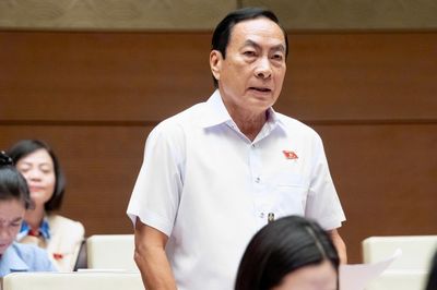 Đại biểu Quốc hội đề xuất tăng tuổi nghỉ hưu của sĩ quan Quân đội