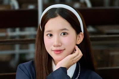 Sao nhí phim Đồng Hồ Đếm Ngược khiến khán giả xúc động với MV kể về tình mẹ