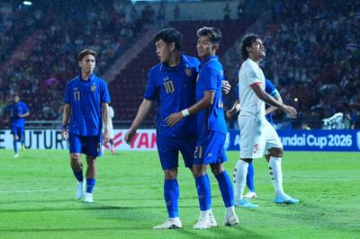 Thái Lan chưa hay nhất vẫn thắng tuyệt đối