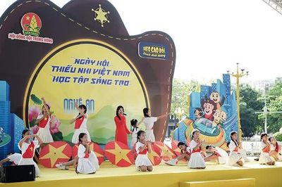 Triển khai 'Hành trình truyện tranh sáng tạo' trong thiếu nhi cả nước