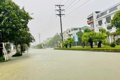 Cảnh báo mưa lớn, lốc, sét tại cao nguyên Trung Bộ và Nam Bộ