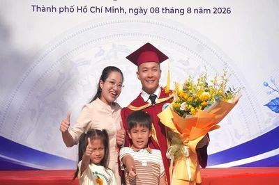 Hành trình 10 năm của Quốc Cơ từ cử nhân đến thạc sĩ