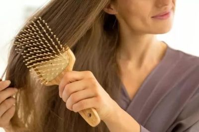 Lợi ích bất ngờ khi chải tóc mỗi ngày