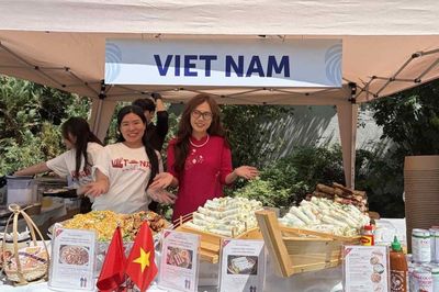 Kỷ niệm 59 năm thành lập ASEAN tại Hungary: Thắt chặt đoàn kết, hướng tới một Cộng đồng tự cường và bền vững