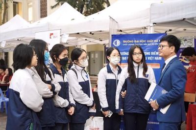 Hàng loạt đại học lớn đồng loạt công bố điểm chuẩn ngay hôm nay