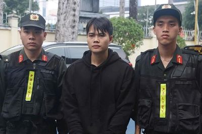 Đòi nợ kiểu 'khủng bố' tại bệnh viện gây xôn xao dư luận, bác sĩ phải bỏ tiền túi trả thay