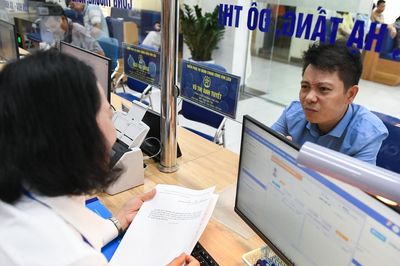 Khi xếp ngạch chuyên viên chính, công chức cấp xã phải có chứng chỉ bồi dưỡng hay không?