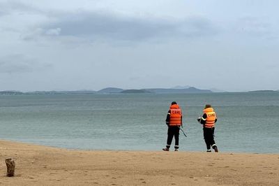 Đà Nẵng: Cứu sống 2 trong 4 du khách mất tích tại Mũi Nghê
