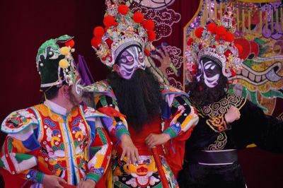 Phát huy giá trị văn hóa, khơi dậy nguồn lực phát triển từ các địa phương