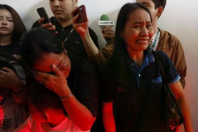 Chặn cửa, tắt đèn, trốn bên cửa sổ: Học sinh Thái Lan kể lại vụ xả súng kinh hoàng