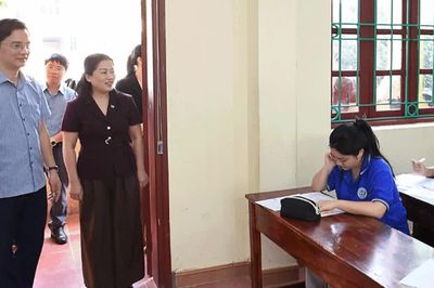 Tuyên Quang tạm đình chỉ giám đốc Sở GD-ĐT trước kỳ thi lại THPT