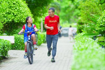 'Bài toán' thời gian dành cho gia đình trước quyết định sinh con