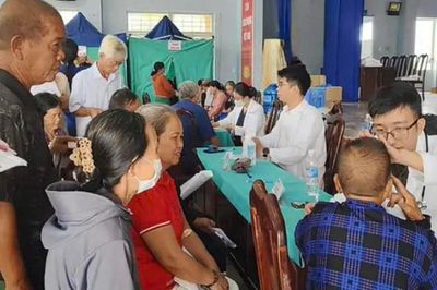 Chung tay xoa dịu nỗi đau, tiếp thêm hy vọng cho các nạn nhân chất độc da cam