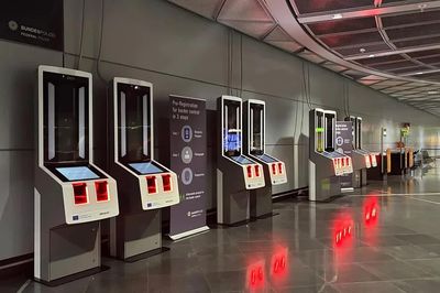 Châu Âu đối mặt nguy cơ ùn tắc sân bay do hệ thống kiểm soát biên giới mới
