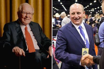 Tập đoàn của Warren Buffett mua ròng gần 20 tỷ USD cổ phiếu, chấm dứt chuỗi bán ròng 14 quý