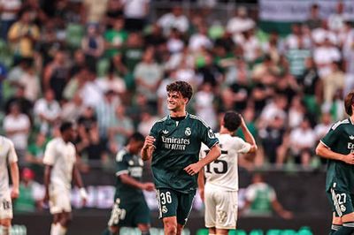 Real Madrid đánh bại Ferencvaros 2-1: Dấu ấn của Mario Rivas cùng tân binh Carlos Espi