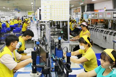 Giá trị xuất, nhập khẩu hàng hóa tháng 7 tăng trên 35%