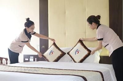 Giữ chân du khách, kéo dài dòng tiền ở Huế