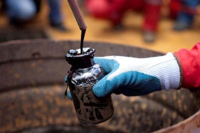 Giá xăng dầu hôm nay 9/8: Dầu thế giới tiếp tục đi lên