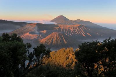 Đóng cửa núi lửa Bromo hút khách Việt gần đây