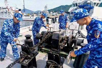 Cán bộ, chiến sĩ tàu CSB 4042 - Hải đội 23 quyết tâm làm chủ VKTBKT