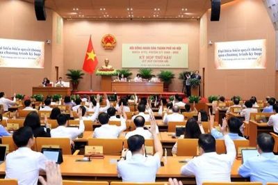 Thành phố Hà Nội tổ chức lại, giảm còn 14 đầu mối, cơ quan chuyên môn